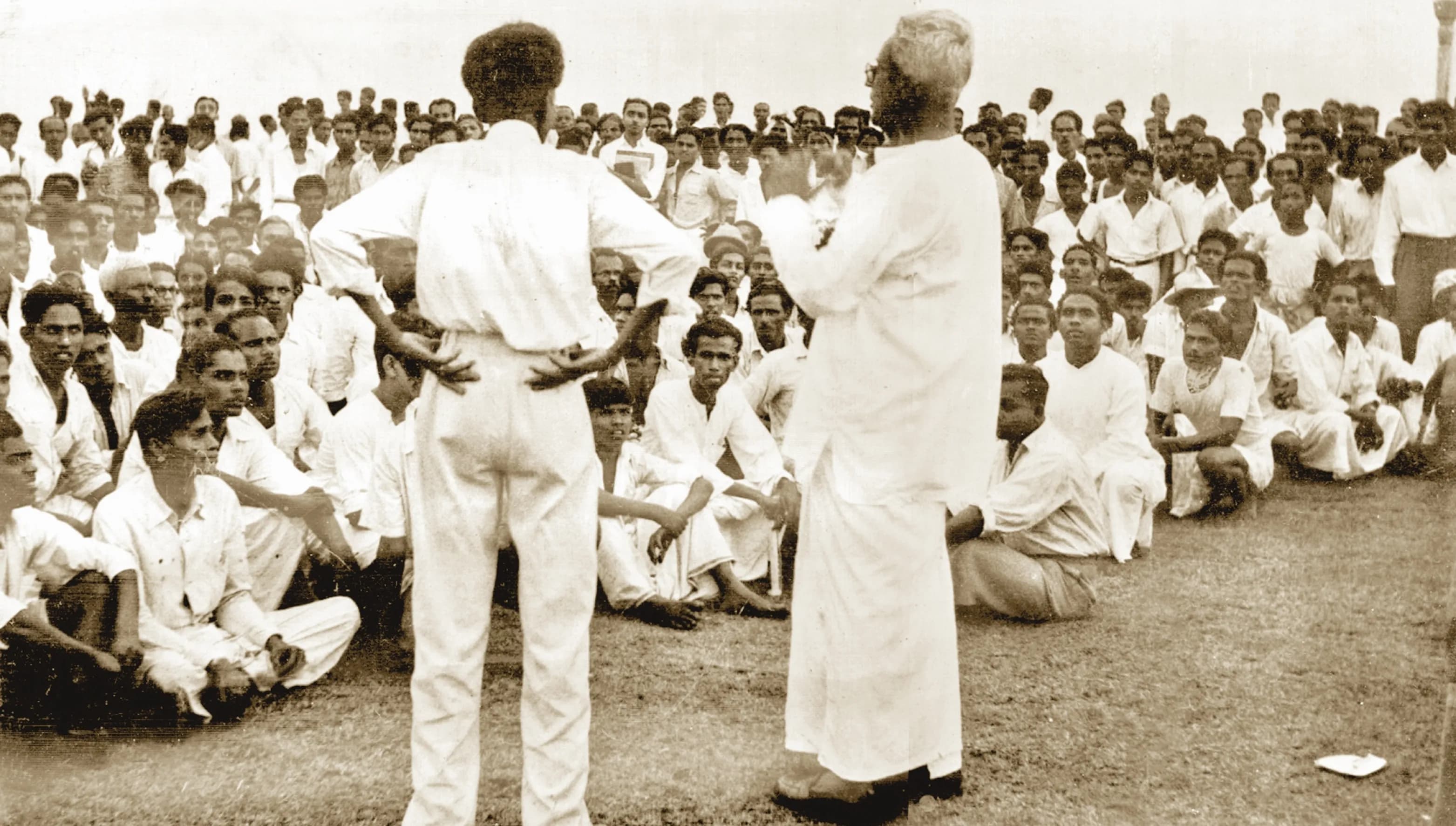 Historical gathering at Gal Oya